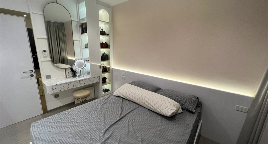 For sale 1 Beds condo in Huai Khwang, Bangkok