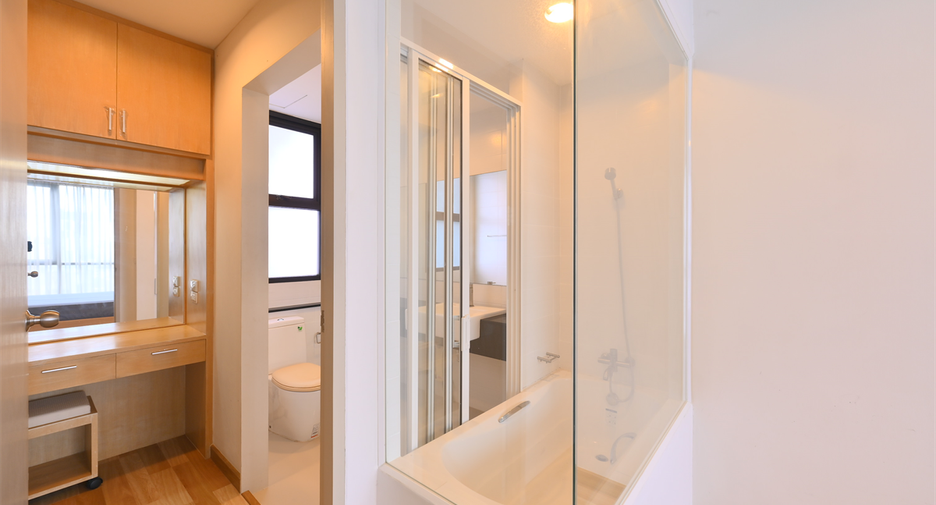 Condo en venta de 2 habitaciones en Huai Khwang, Bangkok