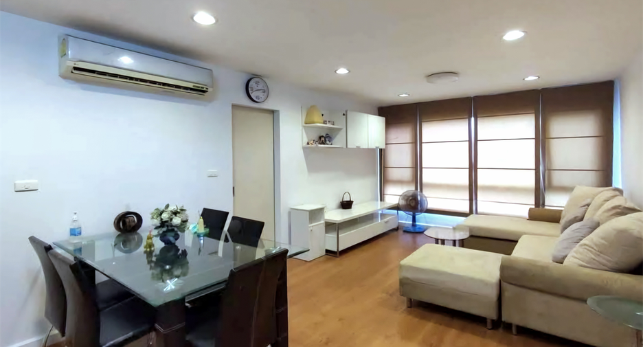À vendre 2 chambres condo à Huai Khwang, Bangkok