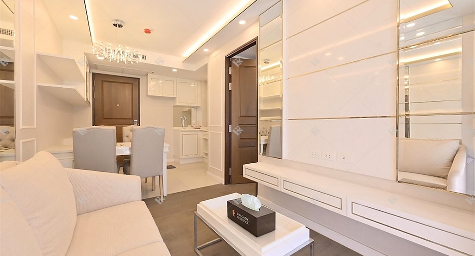 For sale 1 bed condo in Huai Khwang, Bangkok