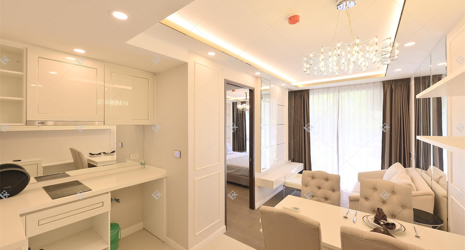 For sale 1 bed condo in Huai Khwang, Bangkok