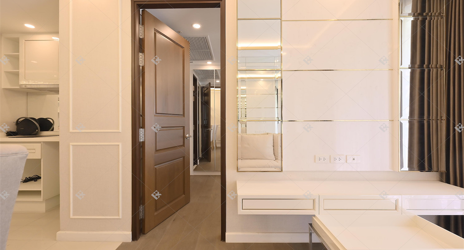 For sale 1 bed condo in Huai Khwang, Bangkok