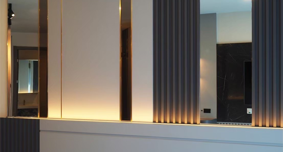 For sale 2 bedrooms condo in Huai Khwang, Bangkok