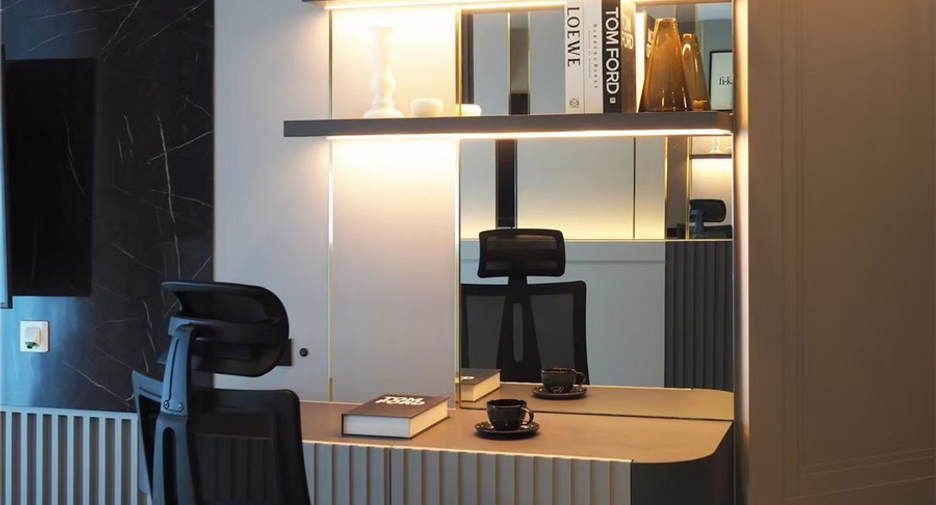 For sale 2 bedrooms condo in Huai Khwang, Bangkok