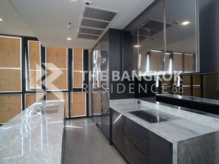 For sale 2 bedrooms condo in Phaya Thai, Bangkok