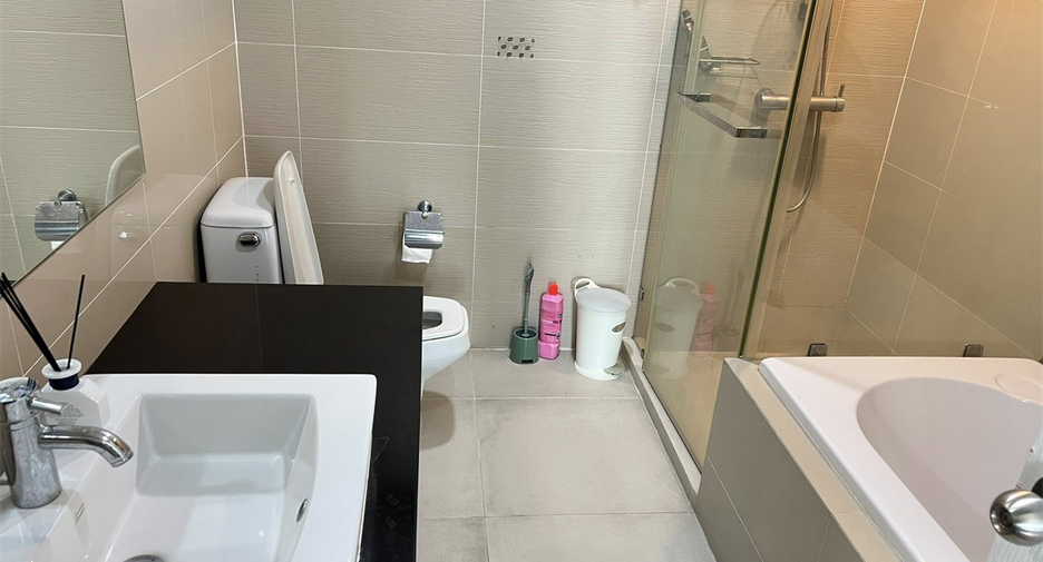 Wohnung zum Kauf mit 6 Zimmer in Huai Khwang, Bangkok