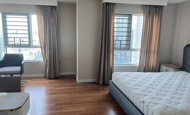 À vendre 6 chambres condo à Huai Khwang, Bangkok