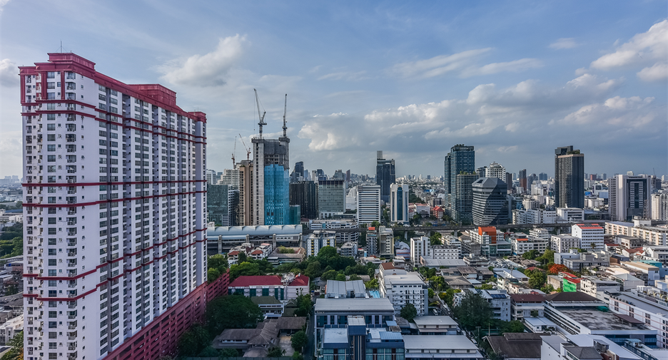 À vendre 2 chambres condo à Pathum Wan, Bangkok