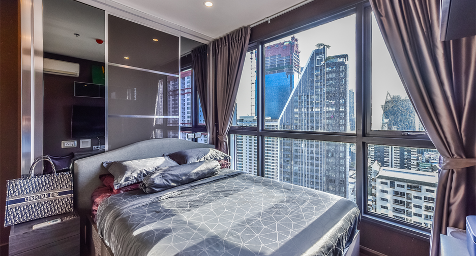 À vendre 2 chambres condo à Pathum Wan, Bangkok