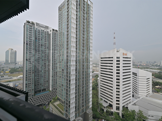 For sale 2 bedrooms condo in Huai Khwang, Bangkok