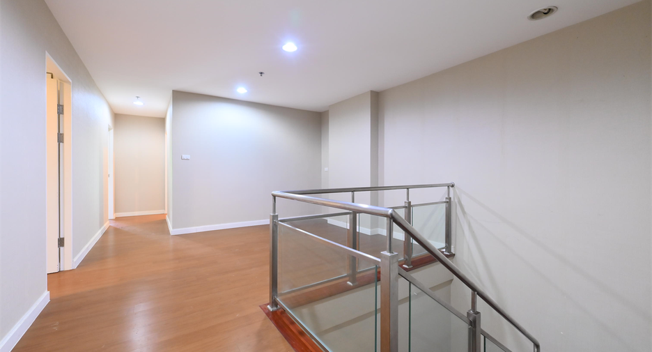 ขาย 5 ห้องนอน คอนโด ใน ห้วยขวาง, กรุงเทพฯ