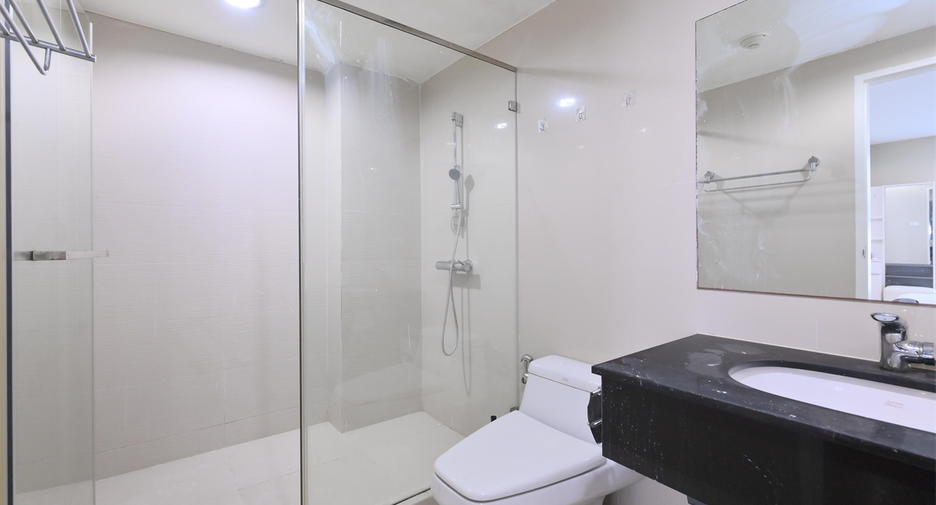 Wohnung zum Kauf mit 5 Zimmer in Huai Khwang, Bangkok