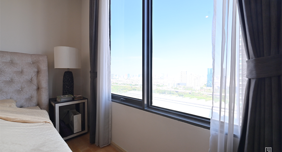 For sale 2 bedrooms condo in Watthana, Bangkok
