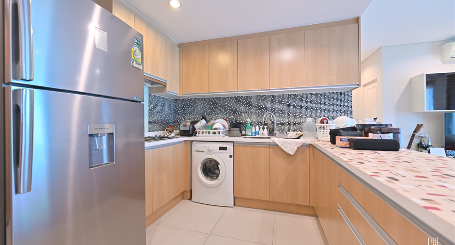 For sale 2 bedrooms condo in Watthana, Bangkok