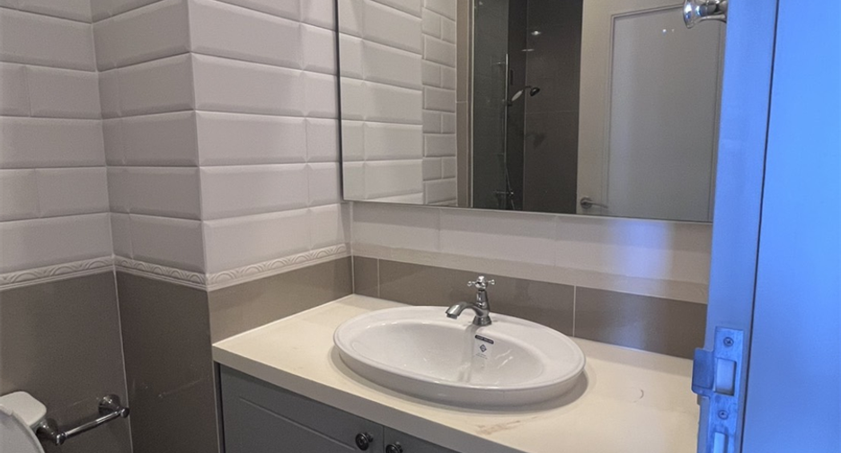 For sale 1 bed condo in Phaya Thai, Bangkok