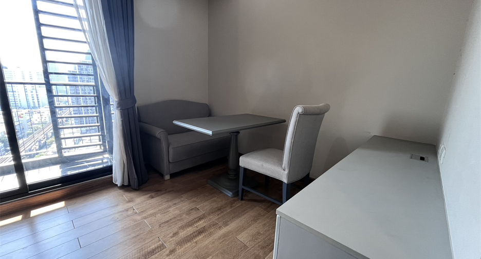 For sale 1 bed condo in Phaya Thai, Bangkok