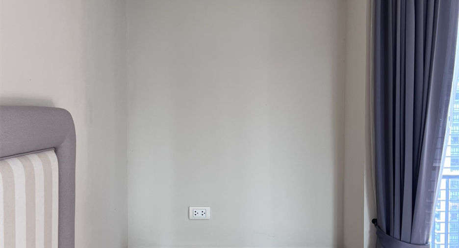 For sale 1 bed condo in Phaya Thai, Bangkok