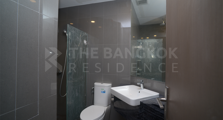 Condo en venta de 2 habitaciones en Bang Rak, Bangkok