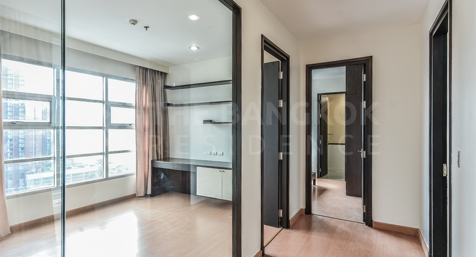 For sale 3 bedrooms condo in Ratchathewi, Bangkok