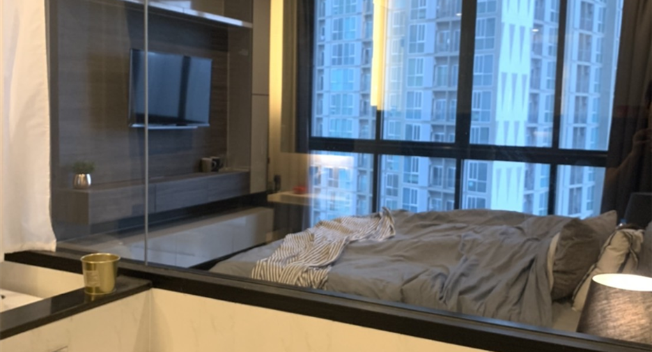 Condo en venta de 3 habitaciones en Huai Khwang, Bangkok