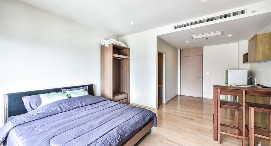 For sale 1 bed condo in Phaya Thai, Bangkok