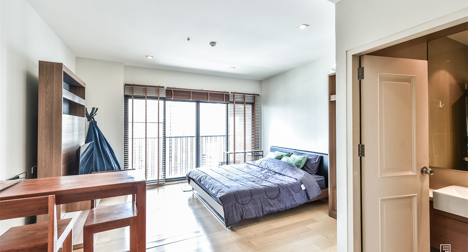 For sale 1 bed condo in Phaya Thai, Bangkok