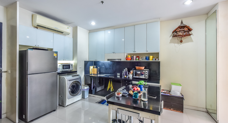 For sale 2 bedrooms condo in Ratchathewi, Bangkok