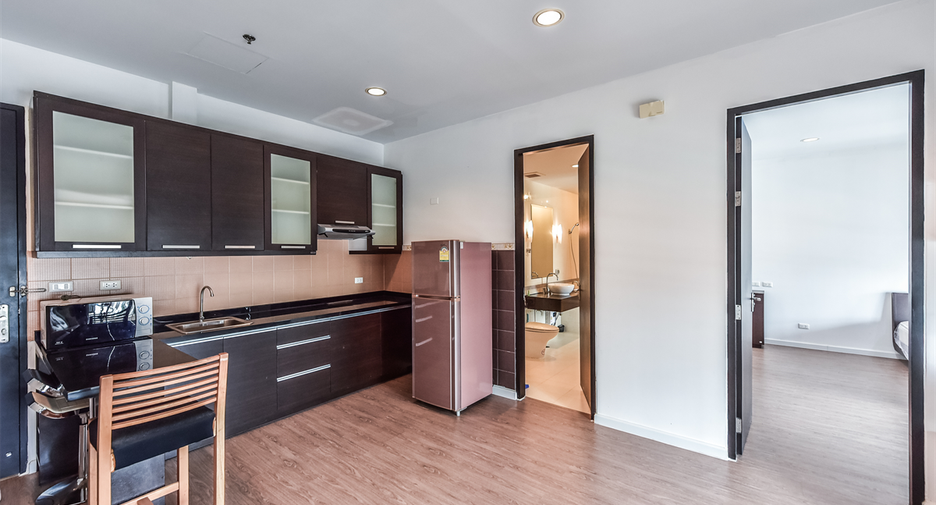 For sale 1 bed condo in Ratchathewi, Bangkok