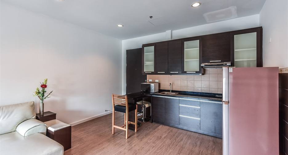 For sale 1 bed condo in Ratchathewi, Bangkok