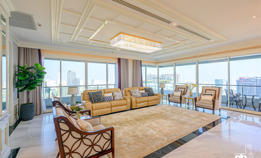 For sale 5 bedrooms condo in Watthana, Bangkok