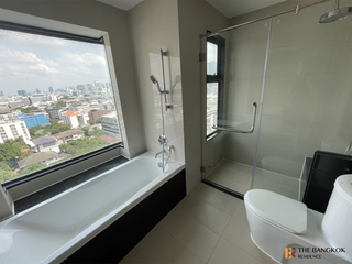 À vendre 2 chambres condo à Ratchathewi, Bangkok