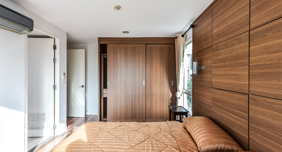 For sale 2 bedrooms condo in Phaya Thai, Bangkok