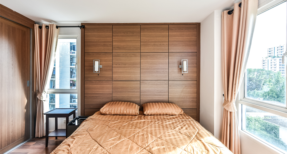 For sale 2 bedrooms condo in Phaya Thai, Bangkok