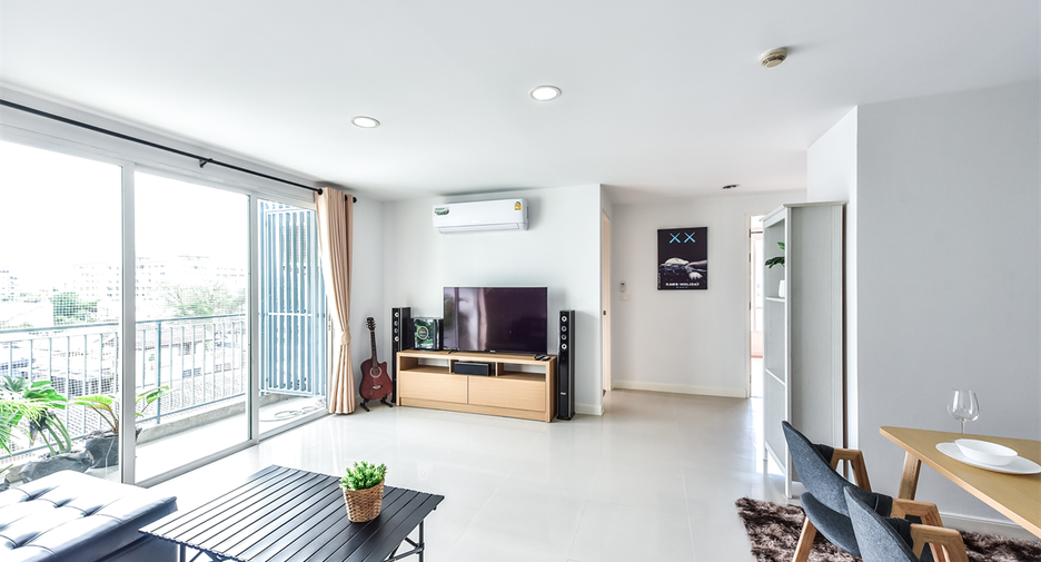 For sale 2 bedrooms condo in Phaya Thai, Bangkok