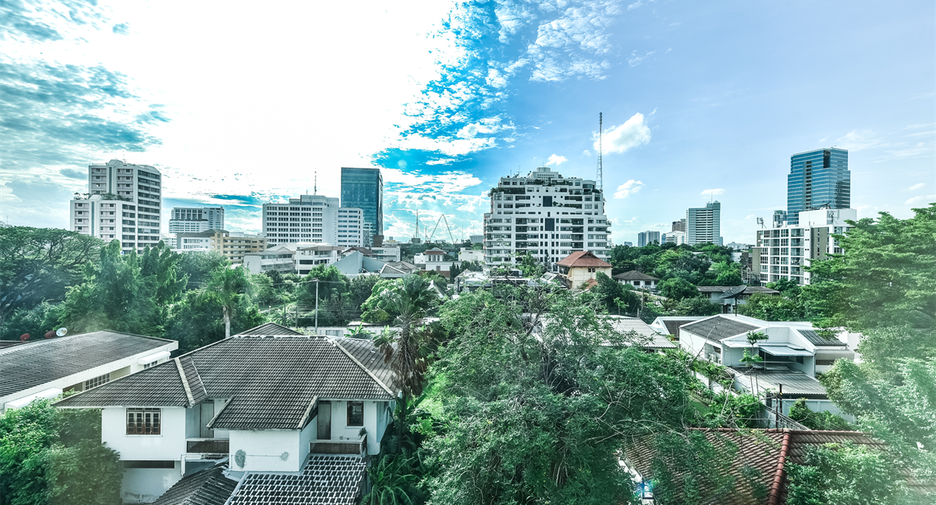 For sale 2 bedrooms condo in Phaya Thai, Bangkok