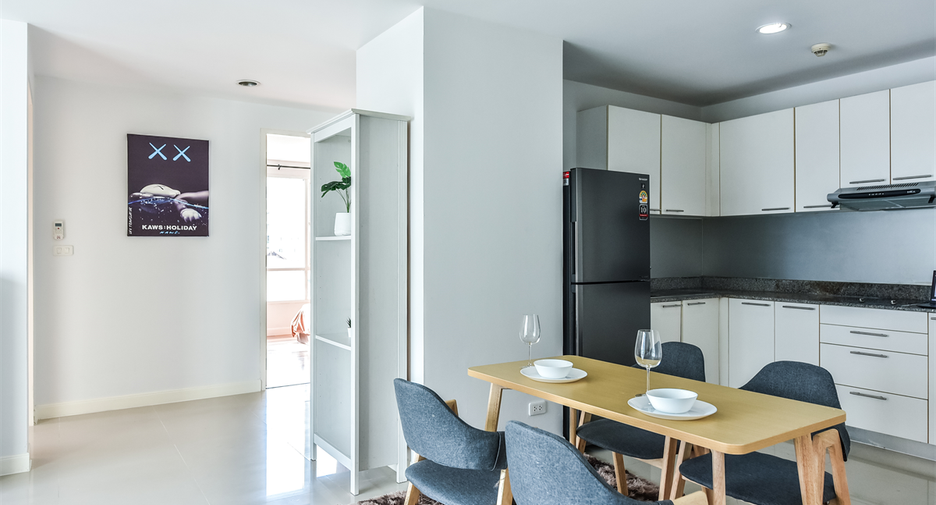 For sale 2 bedrooms condo in Phaya Thai, Bangkok