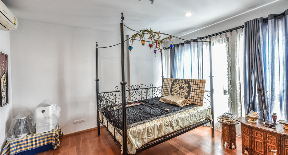 For sale 1 Beds condo in Phaya Thai, Bangkok