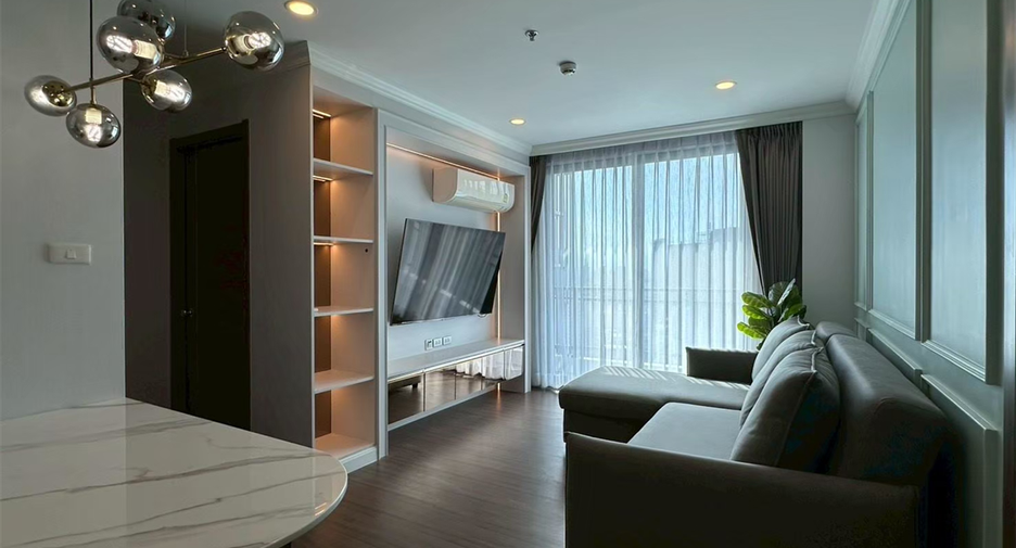 For sale 2 bedrooms condo in Huai Khwang, Bangkok
