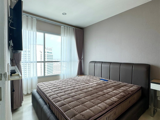 For sale 1 bed condo in Huai Khwang, Bangkok