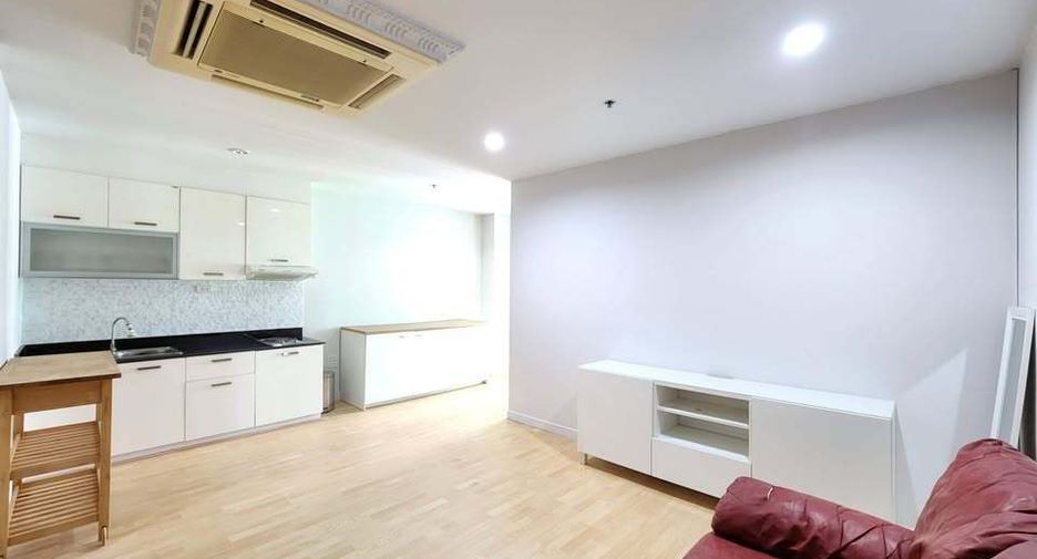 For sale 1 bed condo in Watthana, Bangkok