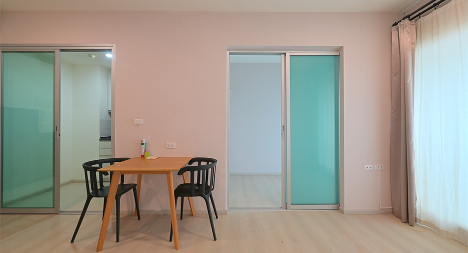 À vendre 2 chambres condo à Huai Khwang, Bangkok