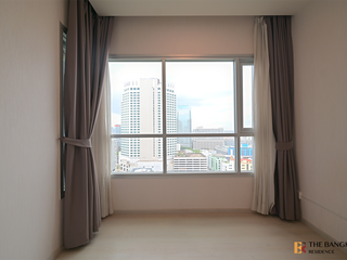 For sale 2 bedrooms condo in Huai Khwang, Bangkok