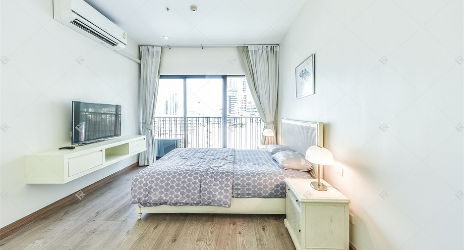 For sale 1 bed condo in Phaya Thai, Bangkok