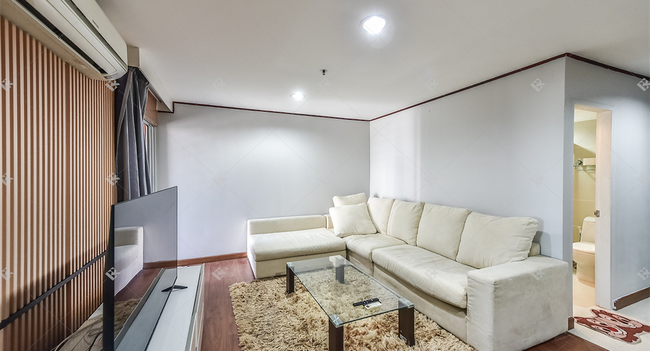 For sale 1 bed condo in Huai Khwang, Bangkok
