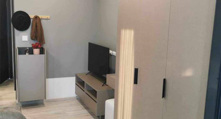 À vendre 1 chambre condo à Huai Khwang, Bangkok