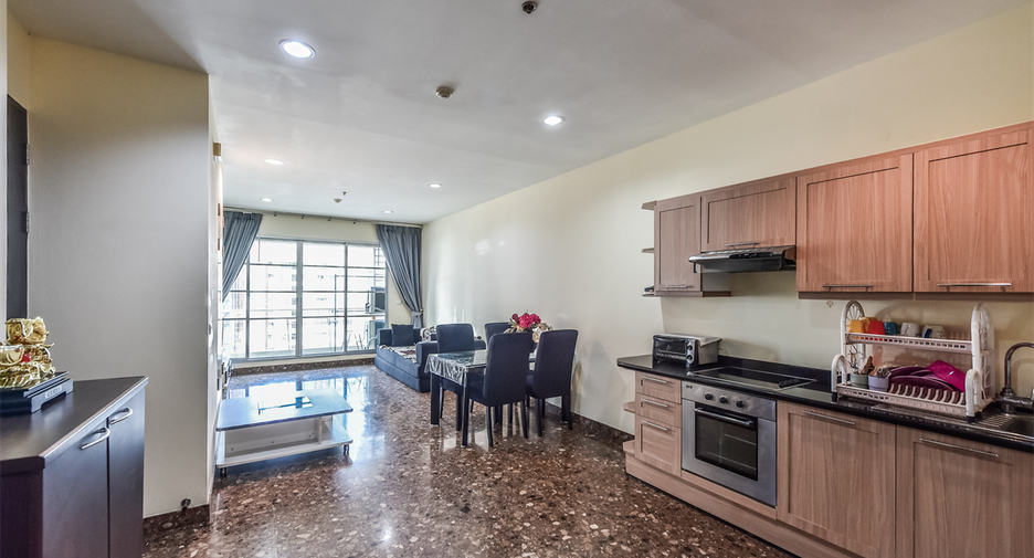 For sale 3 bedrooms condo in Ratchathewi, Bangkok
