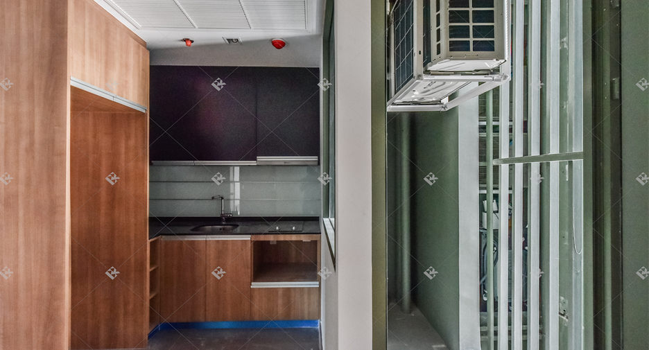 Wohnung zum Kauf mit 1 Zimmer in Pathum Wan, Bangkok