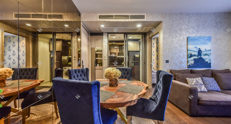 For sale 2 ベッドルーム condo in Pathum Wan, Bangkok