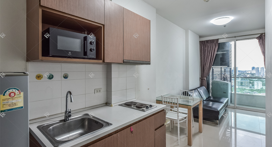 For sale 1 bed condo in Phaya Thai, Bangkok