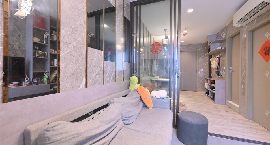 For sale 2 bedrooms condo in Huai Khwang, Bangkok